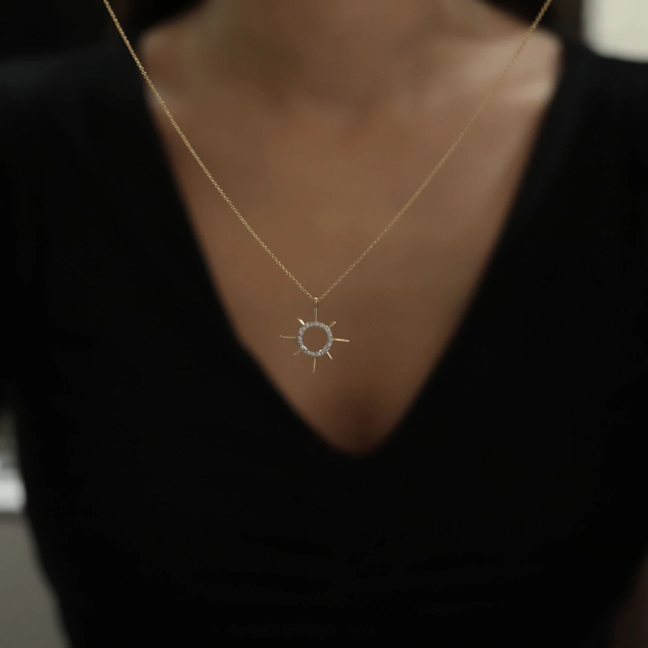 0,07 Karat Pırlanta Kolye "Dönüş"