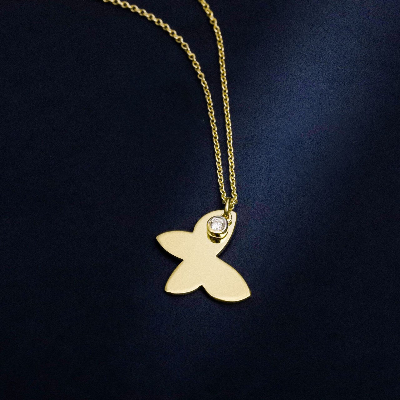 0,02 Karat Pırlanta Kolye "Kelebek"