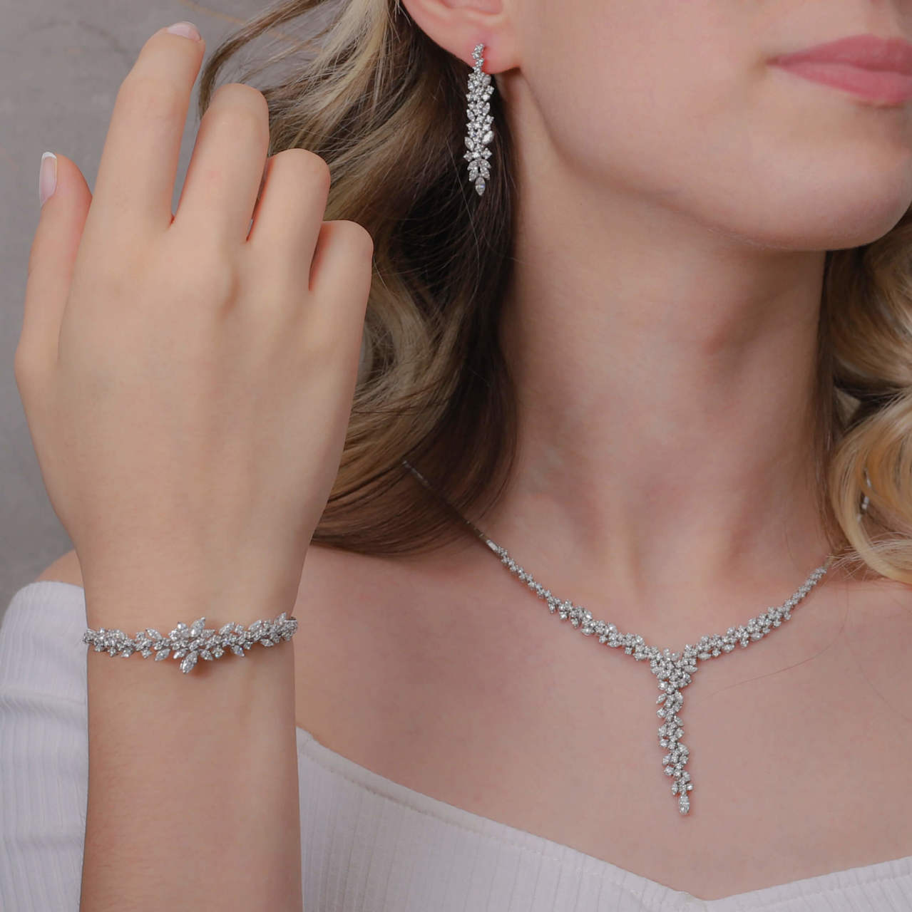 1,67 Karat Tasarım Pırlanta Bileklik