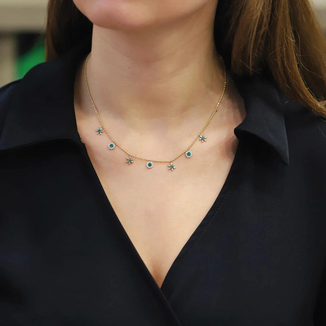 0,78 Karat Tasarım Pırlantalı Zümrüt Kolye