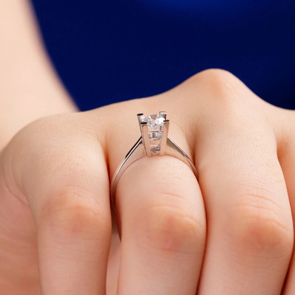 HRD Sertifikalı 0,40 Karat Tektaş Pırlanta Yüzük "Belur"