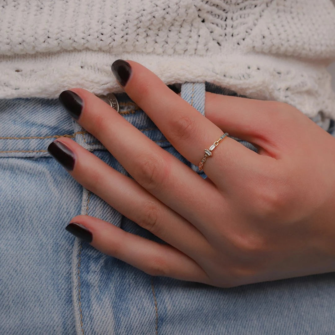 0,11 Karat Pırlanta Yüzük "Mavi Topaz Perestiş"