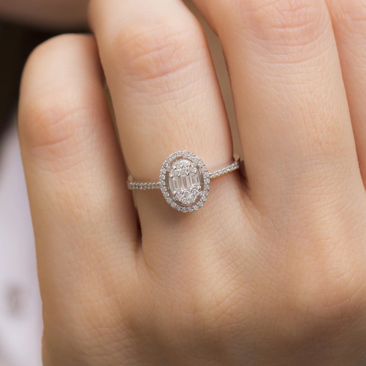 0,35 Karat Baget Pırlanta Yüzük