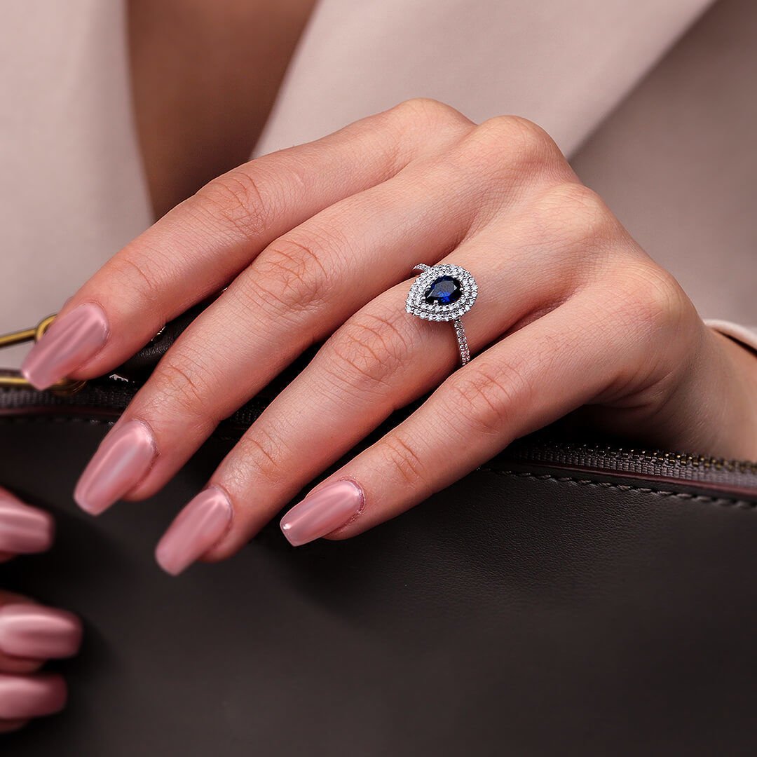 3,50 Karat Pırlantalı Safir Yüzük