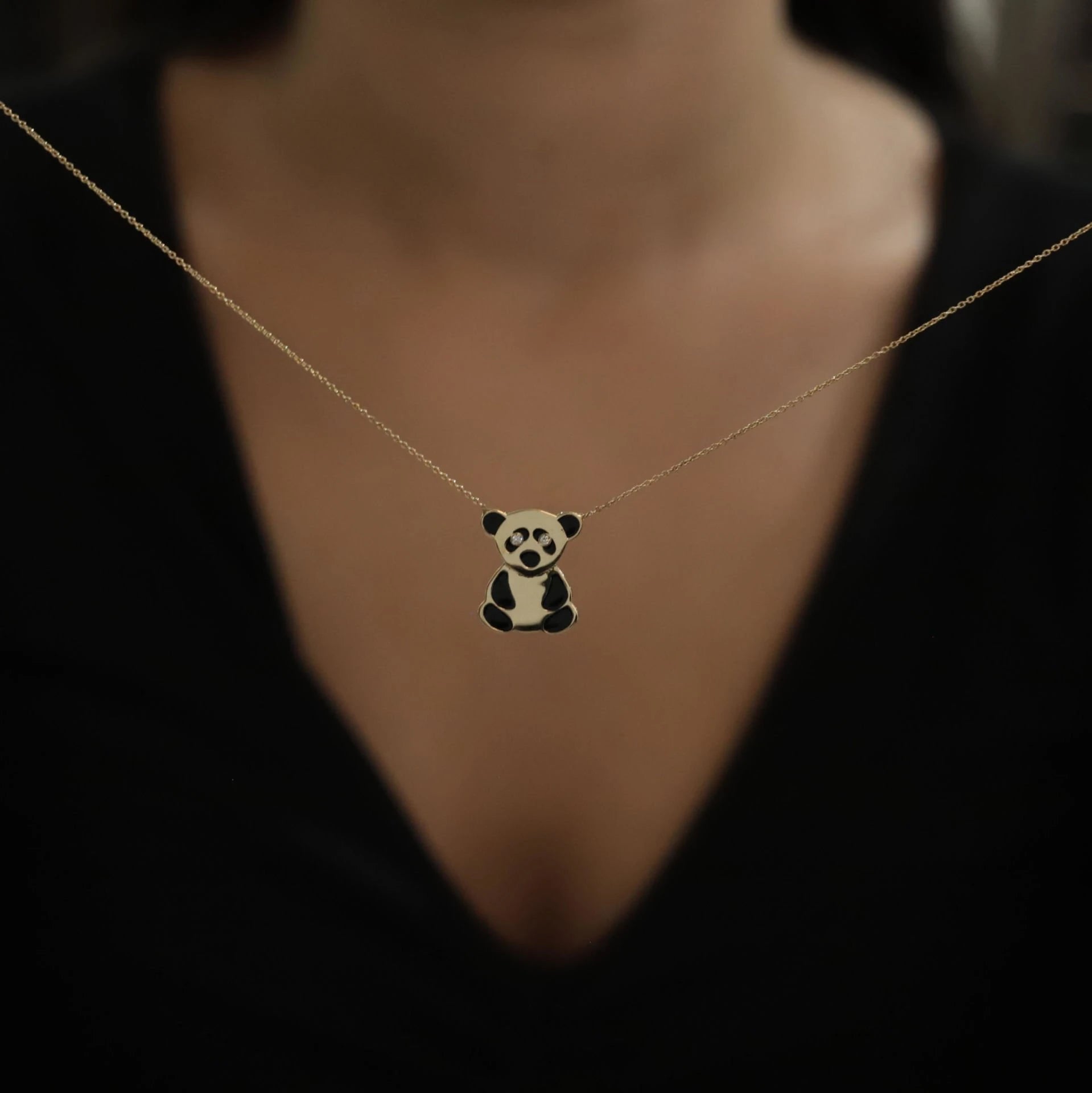 0,02 Karat Pırlantalı Kolye "Panda"