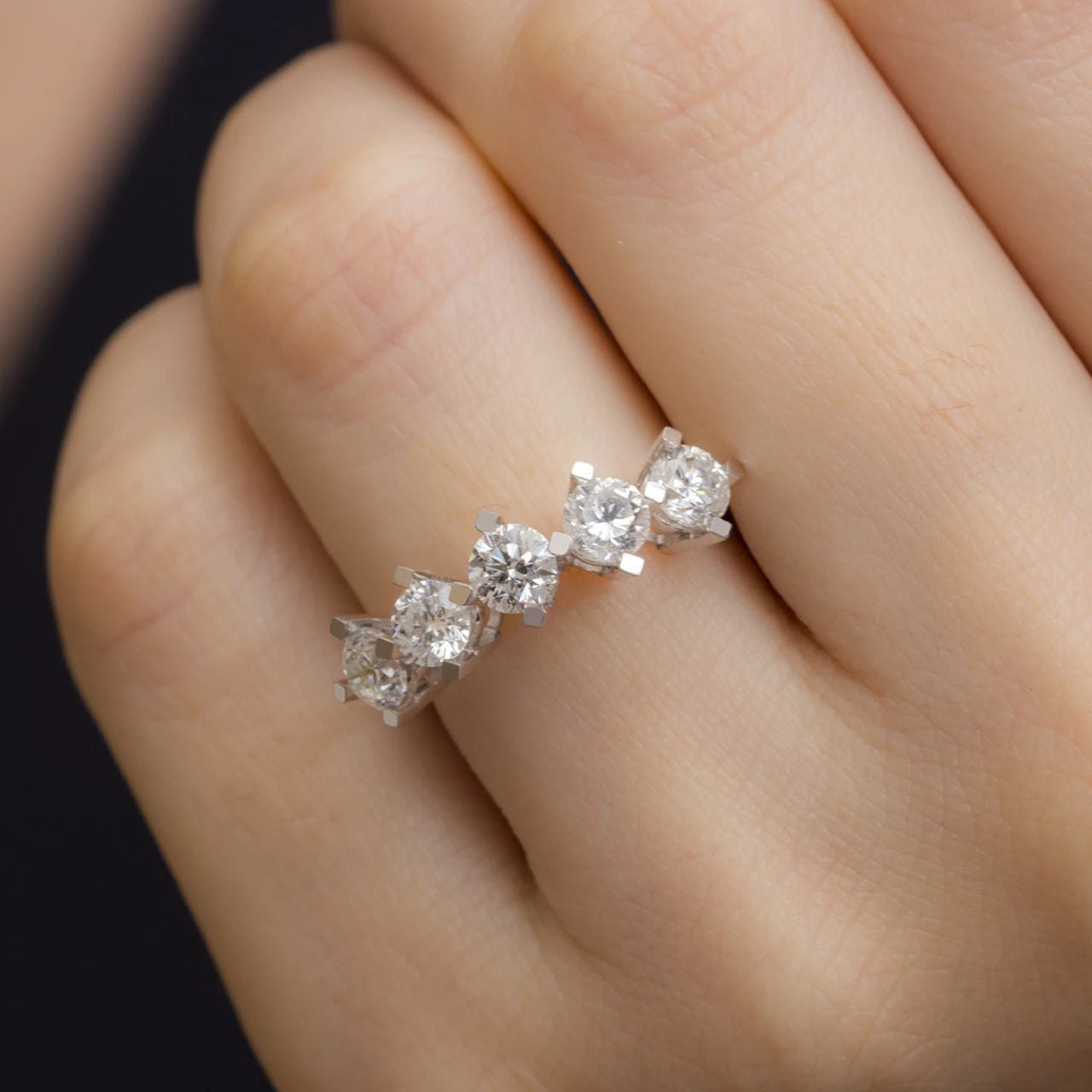 1,80 Karat Beştaş Pırlanta Yüzük "Ayşin"