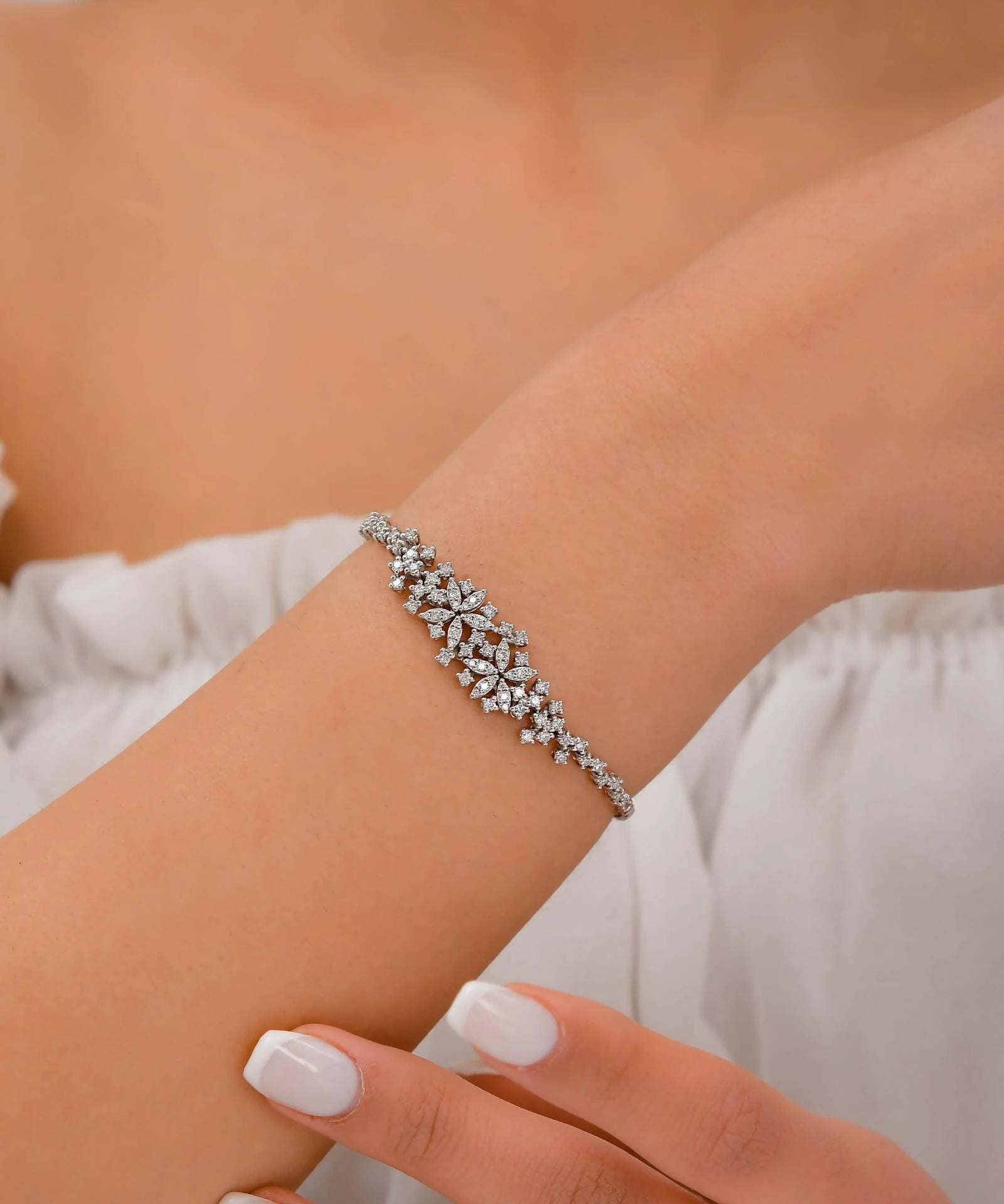 0,95 Karat Tasarım Pırlanta Bileklik