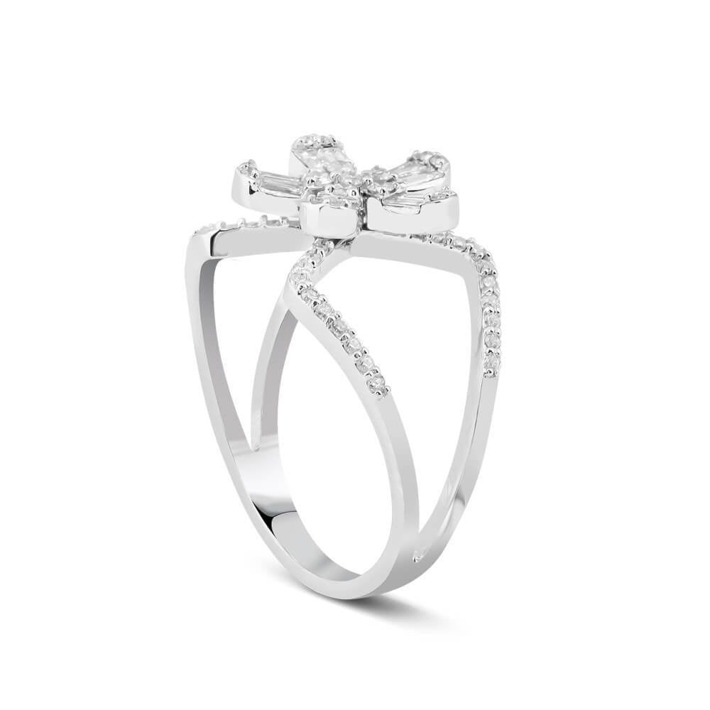 0,50 Karat Tasarım Baget Pırlanta Yüzük "Ilım"