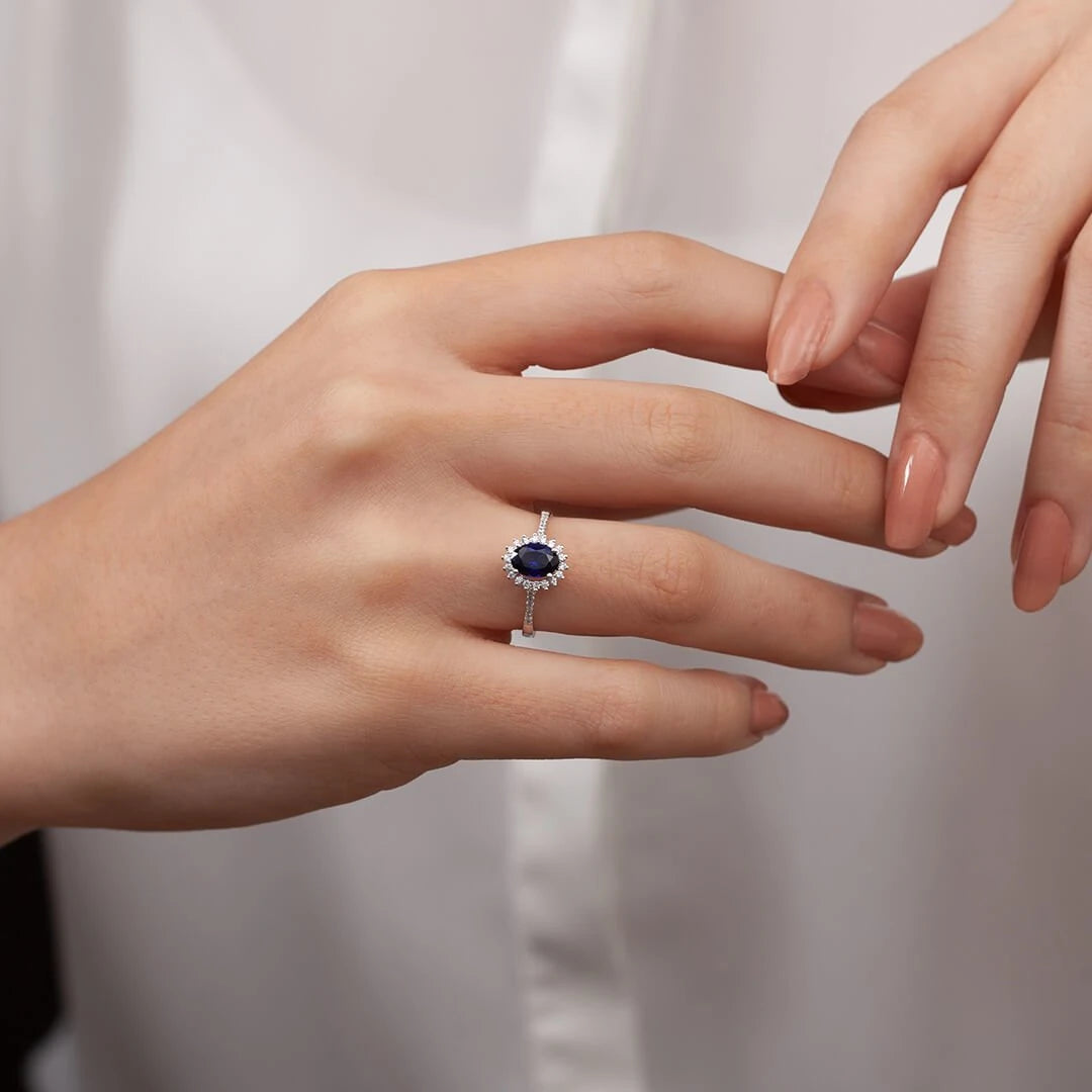 1,24 Karat Pırlantalı Safir Yüzük