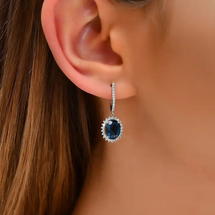 5,31 Karat Pırlantalı Safir Küpe