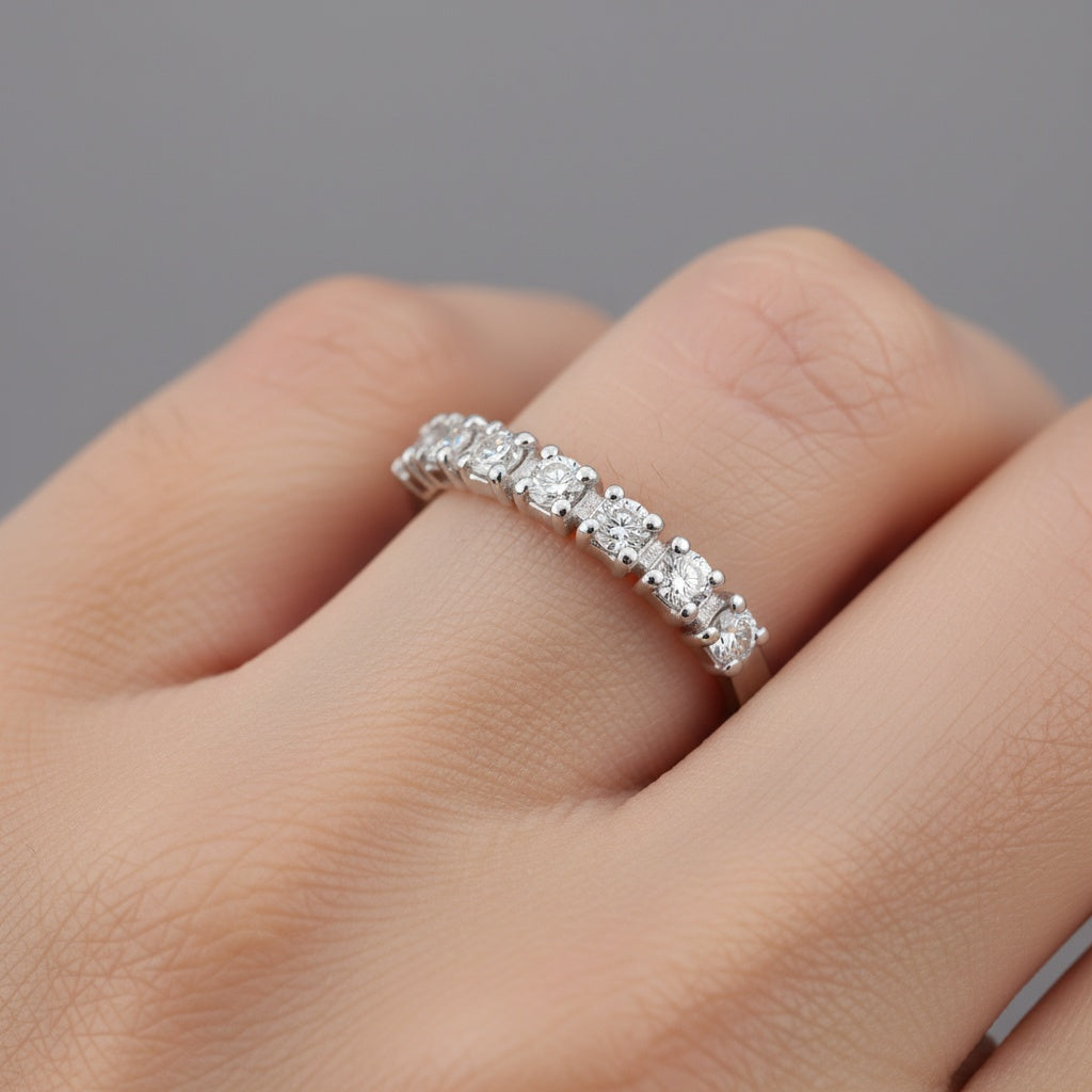 0,21 Karat Yarımtur Pırlanta Yüzük "Veca"