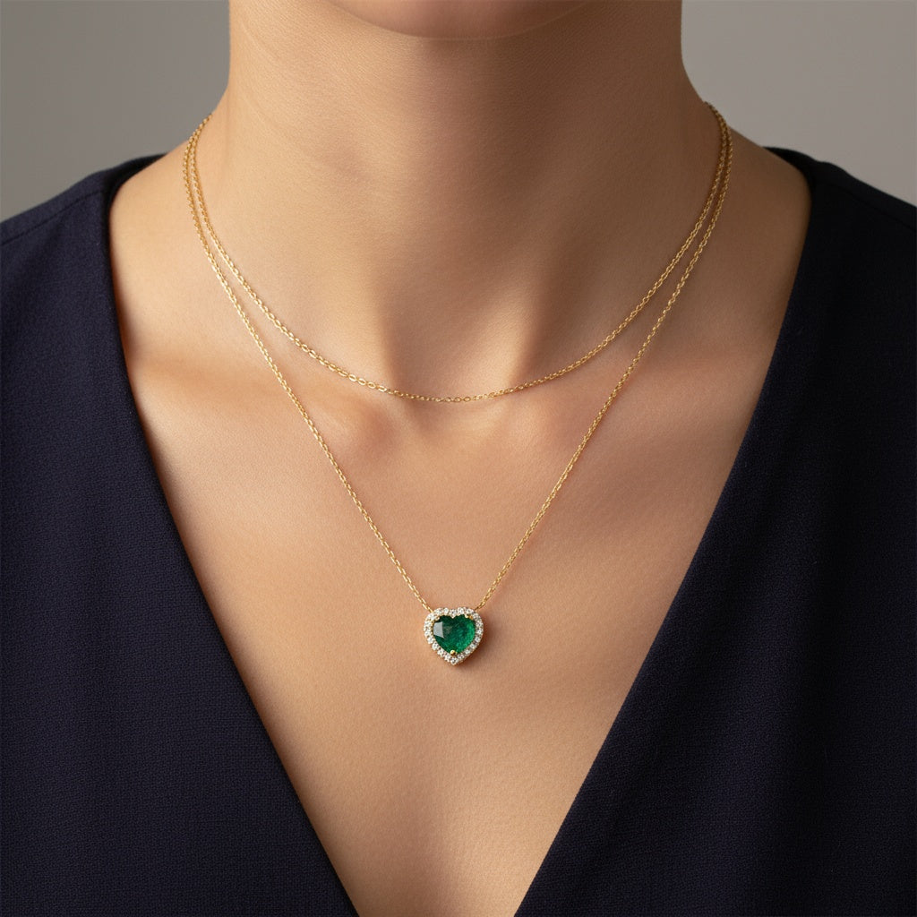 0,45 Karat Pırlantalı Zümrüt Kolye