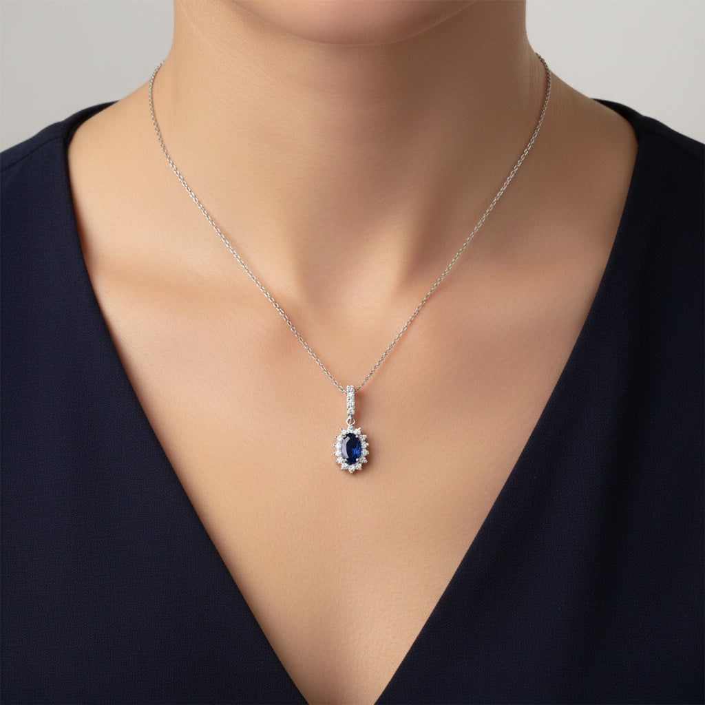 0,33 Karat Pırlantalı Safir Kolye