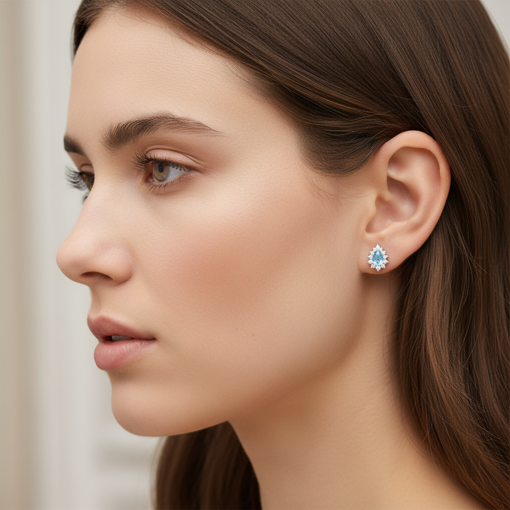 1,36 Karat Pırlantalı Blue Topaz Küpe