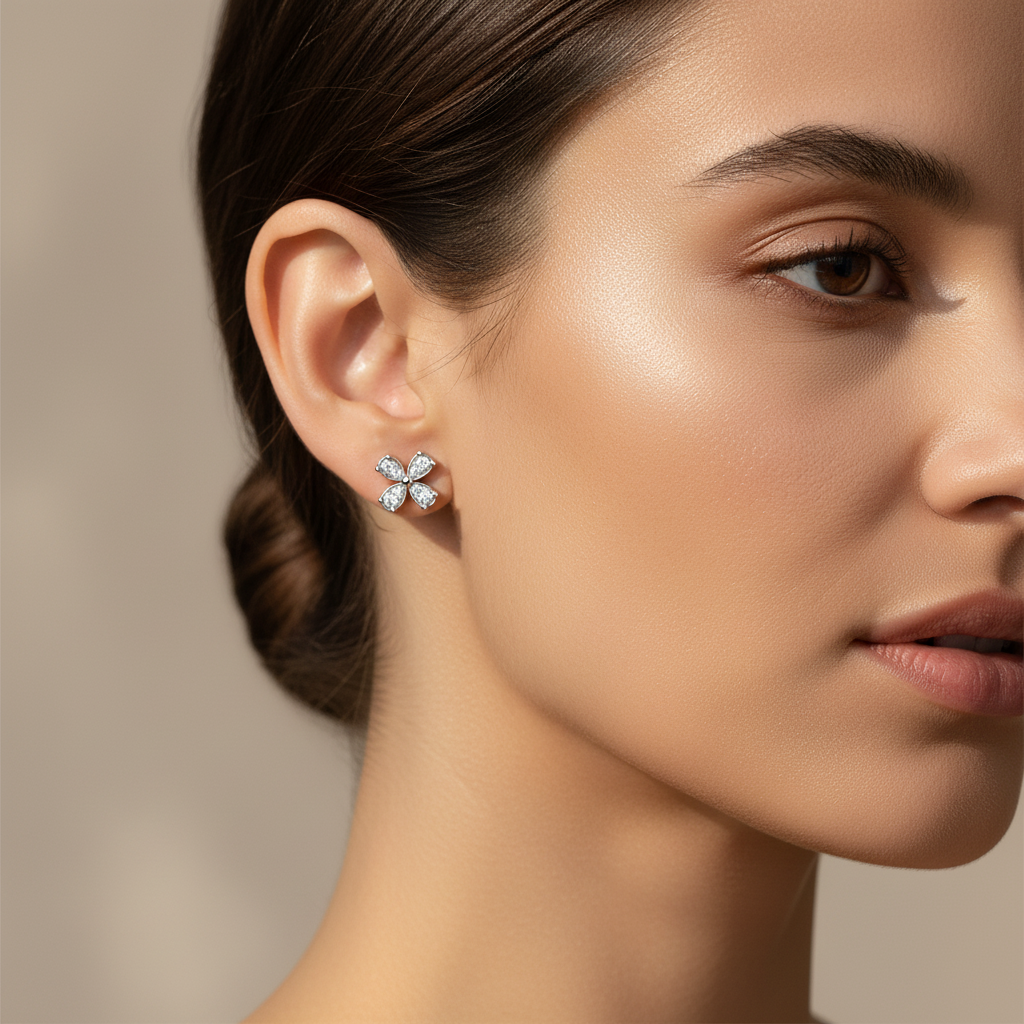 0,21 Karat Tasarım Pırlanta Küpe