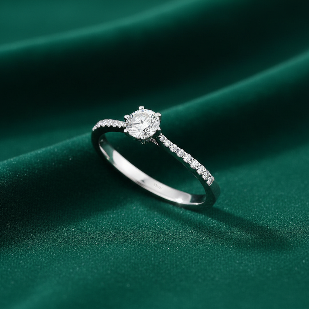 HRD Sertifikalı 0,50 Karat Kolu Taşlı Tektaş Pırlanta Yüzük