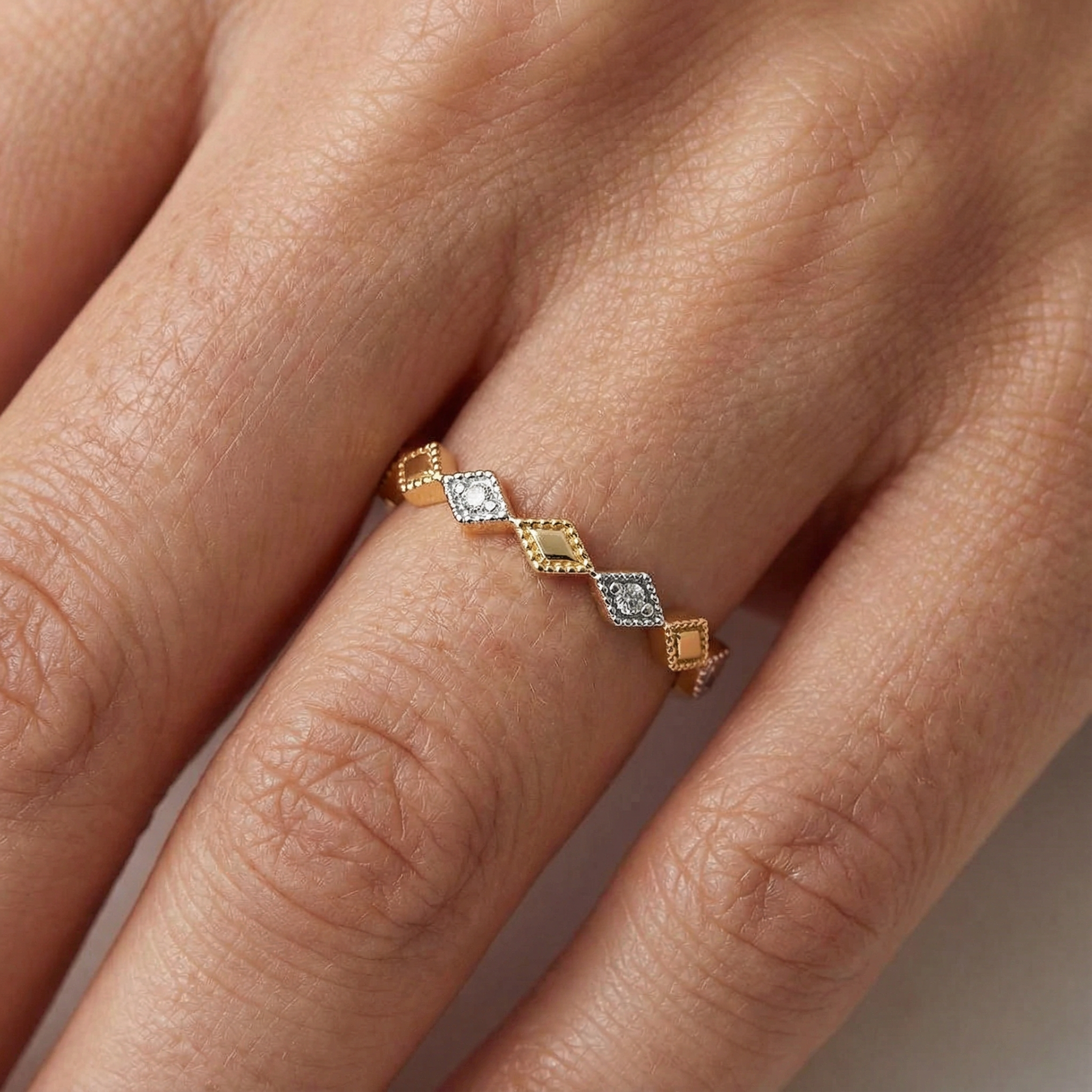 0,05 Karat Pırlanta Yüzük