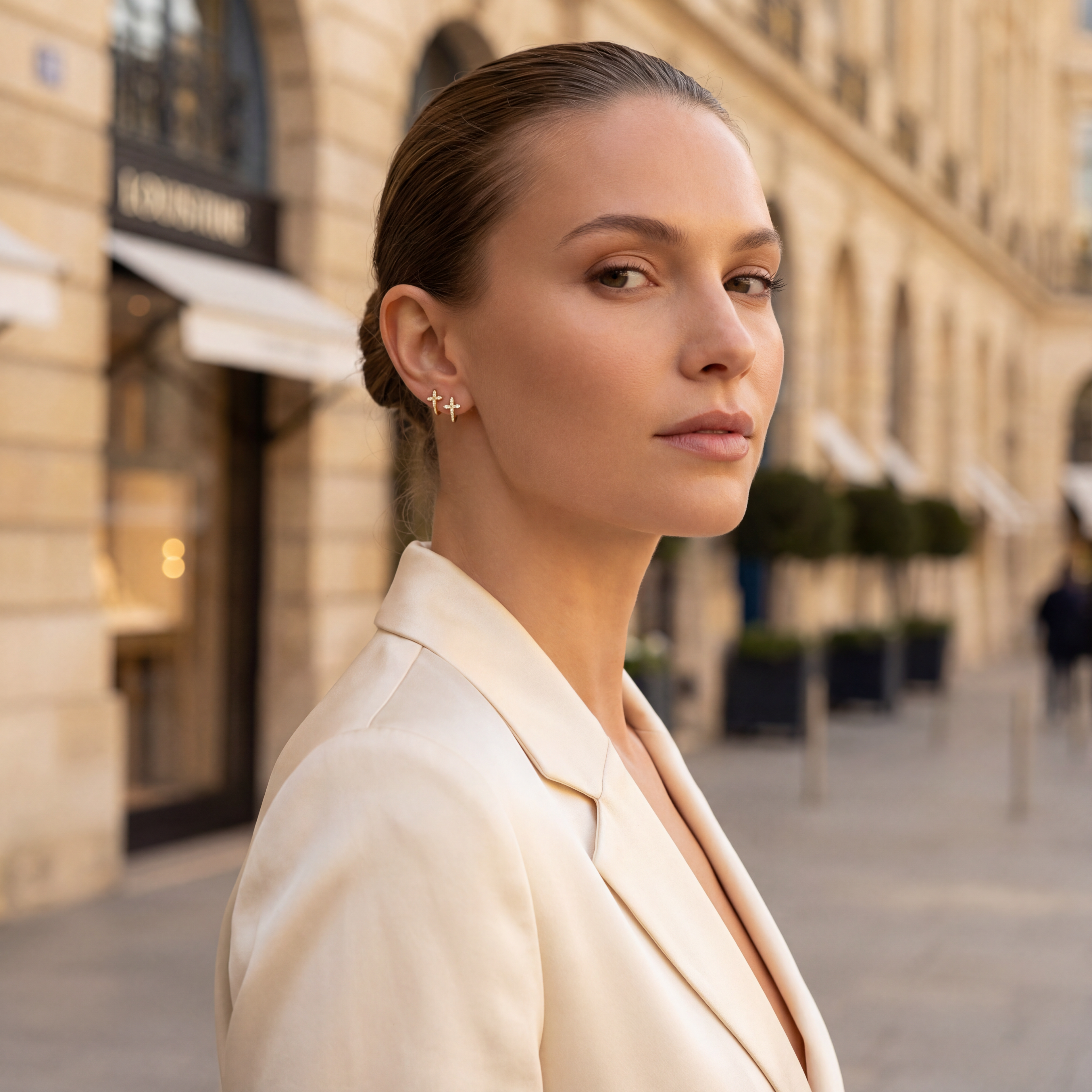 0,04 Karat Pırlanta Halka Küpe