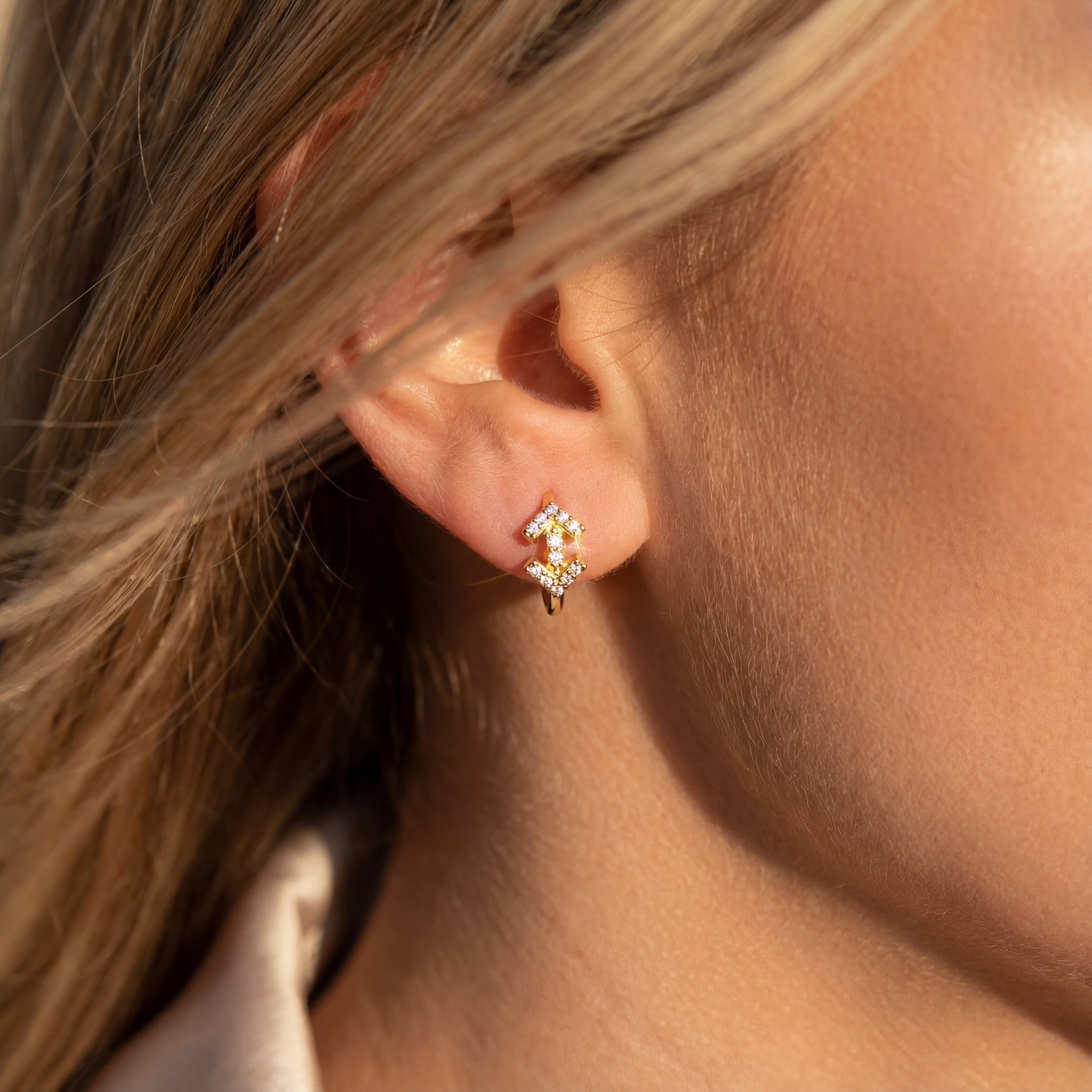 0,10 Karat Pırlanta Halka Küpe