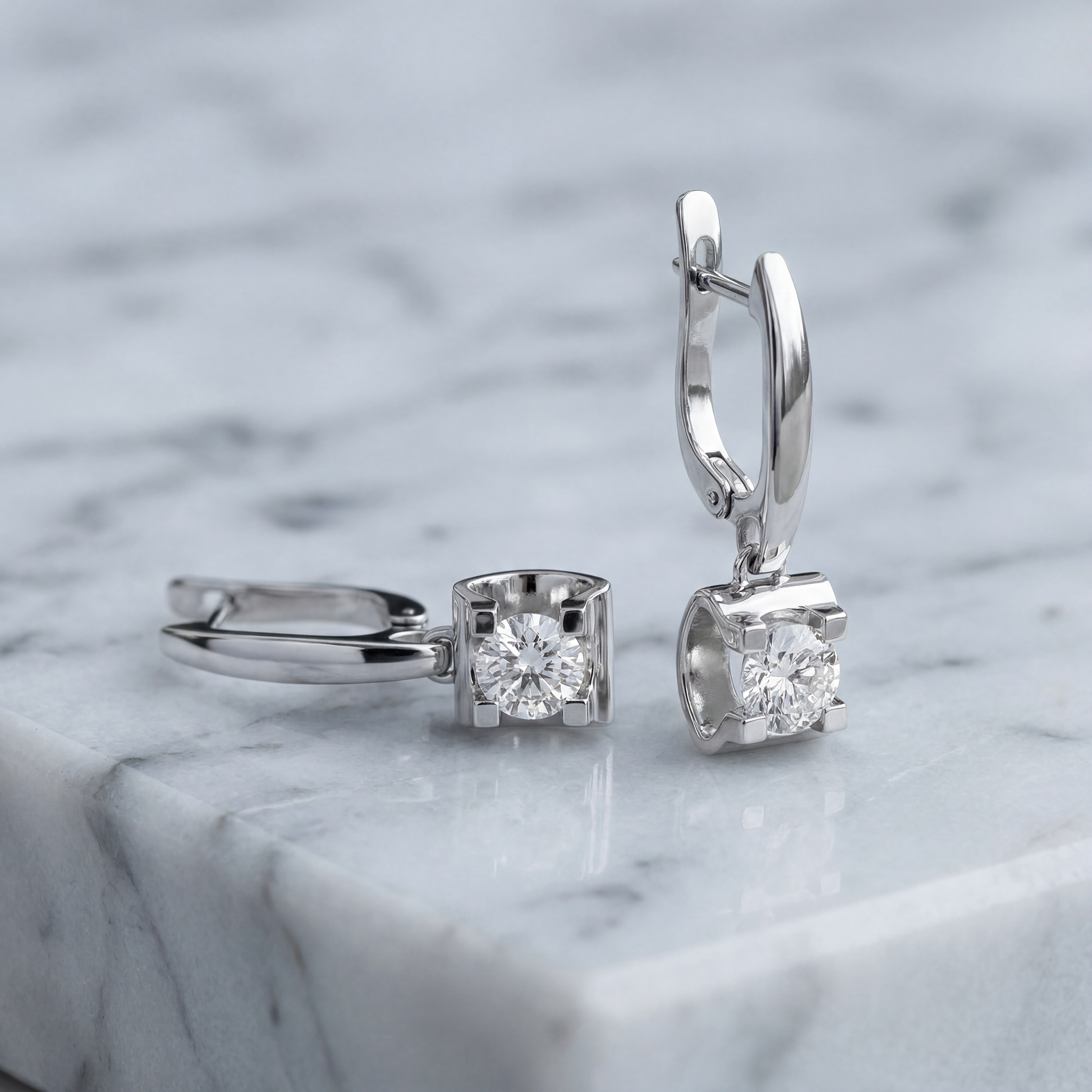 HRD Sertifikalı 2,00 Karat Tektaş Pırlanta Küpe